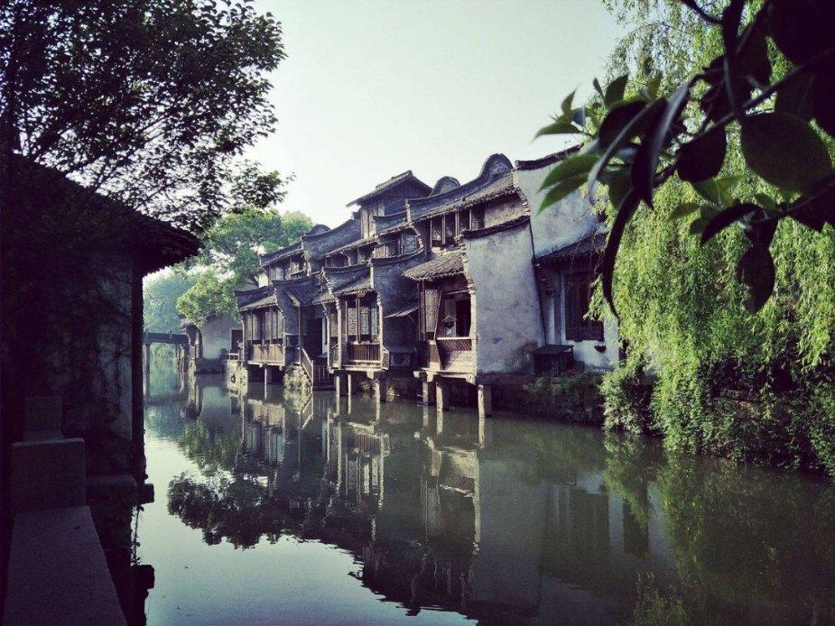 南昌大学校园内有哪些地标性建筑？